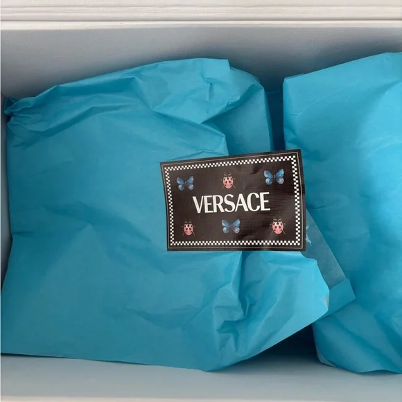 Versace Pink Mini Bag with Medusa Medallion - Picture 5 of 5